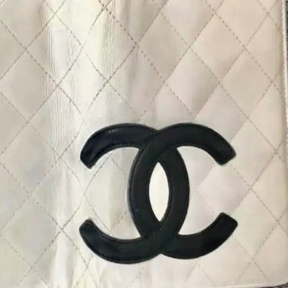 Authentic Beautiful Chanel Cambon line logo Wallet - Picture 9 of 14